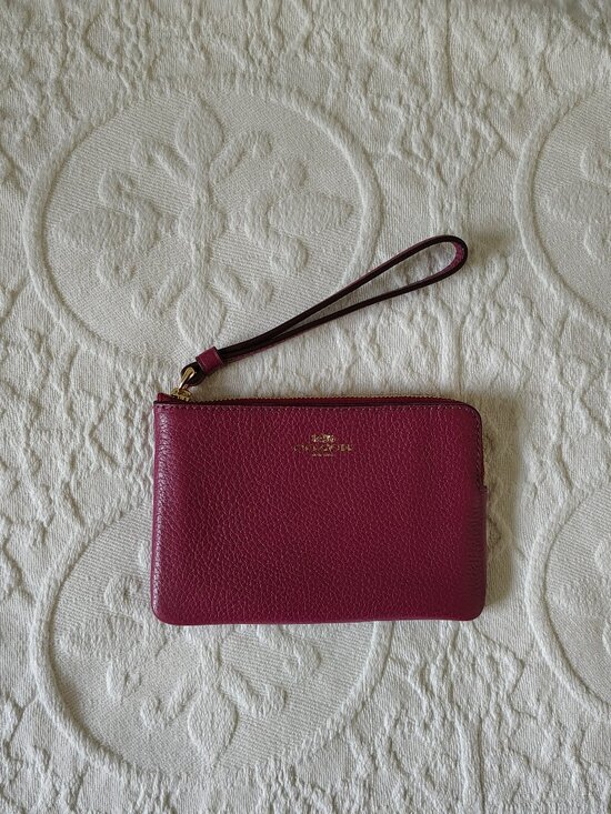Coach Handbags - Coach Wristlet